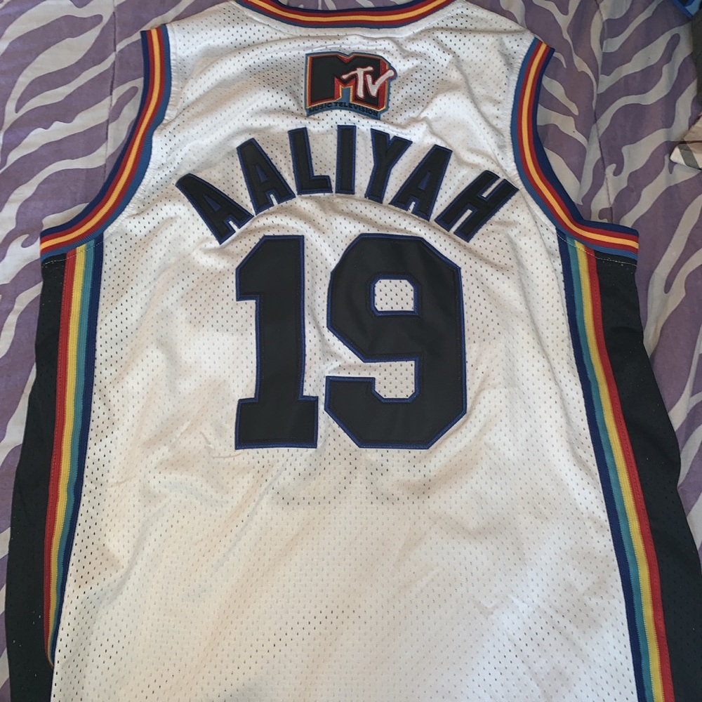 VINTAGE Aaliyah 1996 Bricklayer Basketball Jersey
